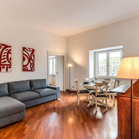 Splendid Flat On The Tiber River Rome Exterior photo