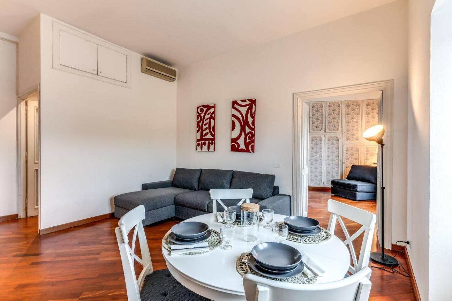 Splendid Flat On The Tiber River Rome Exterior photo