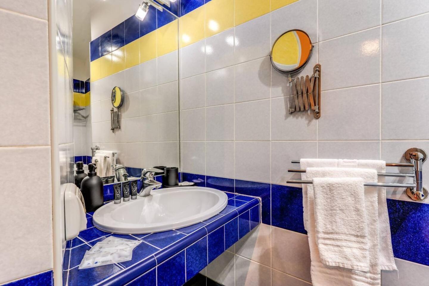 Splendid Flat On The Tiber River Rome Exterior photo