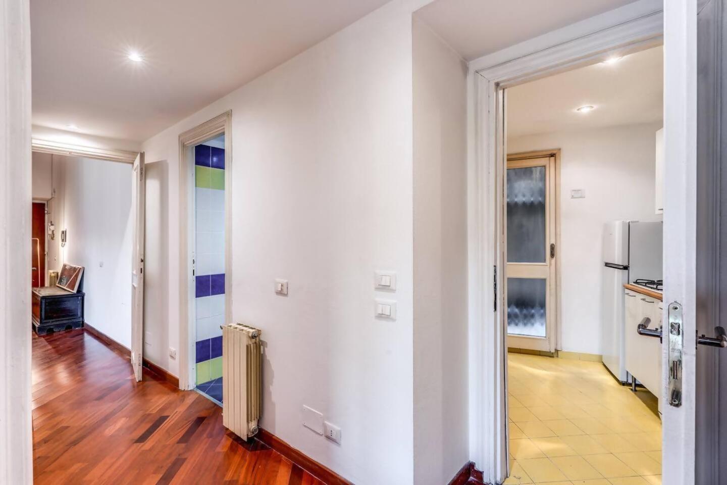 Splendid Flat On The Tiber River Rome Exterior photo