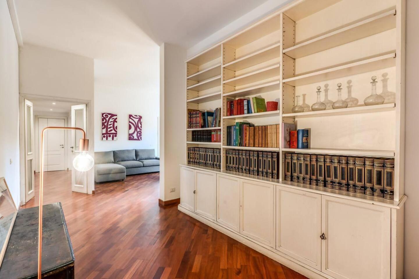 Splendid Flat On The Tiber River Rome Exterior photo